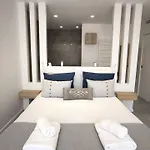 Cassis Lodges