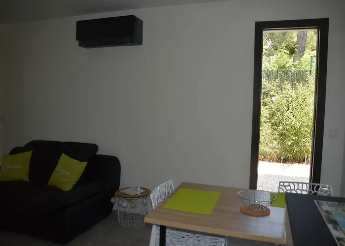 Ferienhaus Cassis Lodges *
