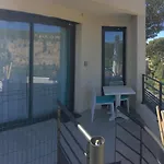 別荘 Cassis Lodges カシ