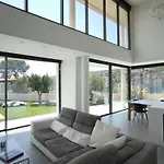 Cassis Lodges *