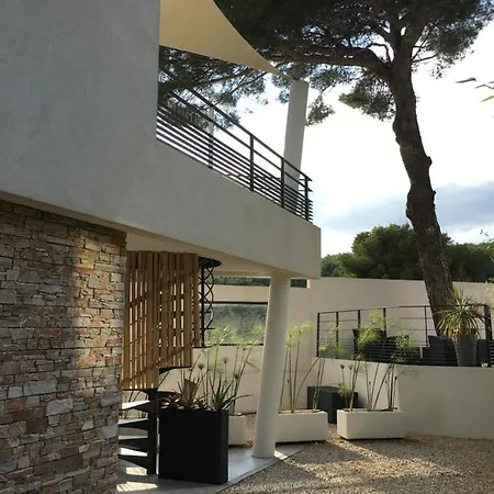 Cassis Lodges *