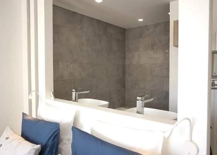 Cassis Lodges *