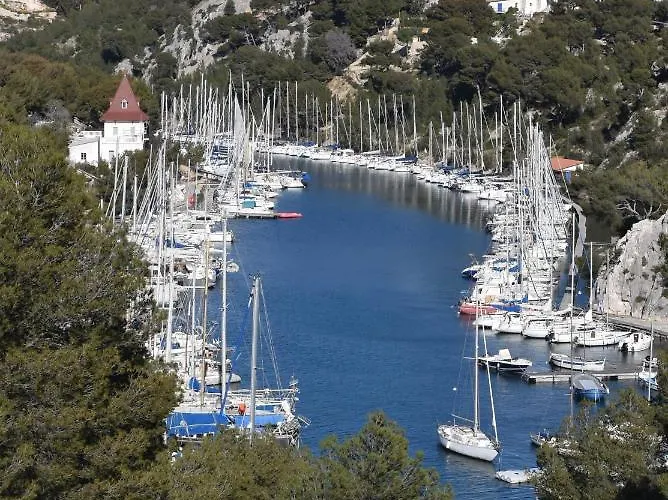 Cassis Lodges * 카시스